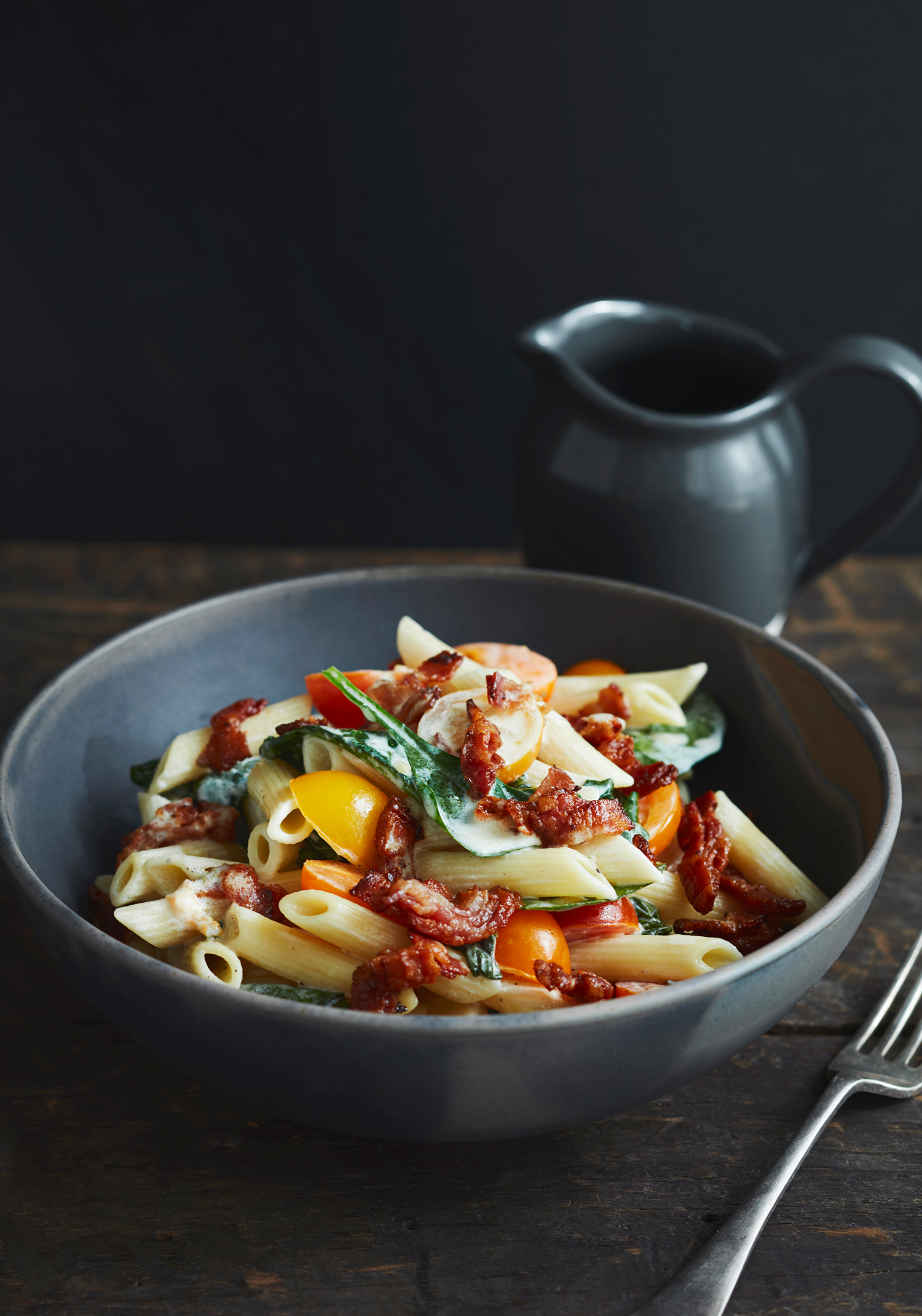 Creamy bacon, tomato & spinach penne rigate - Trois fois par jour